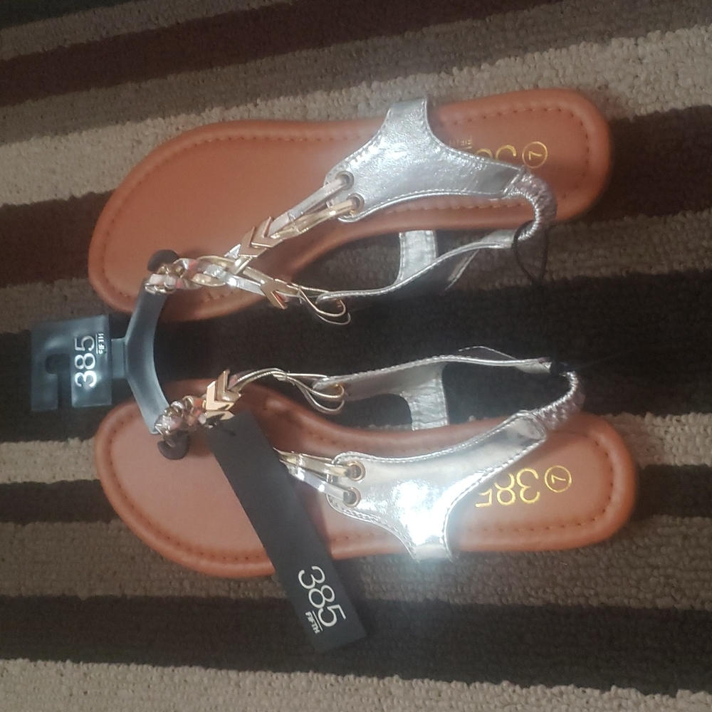 Sandles